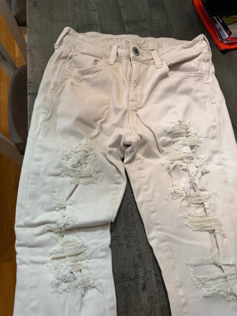 American Eagle Outfitters White Distressed Skinny Jeans